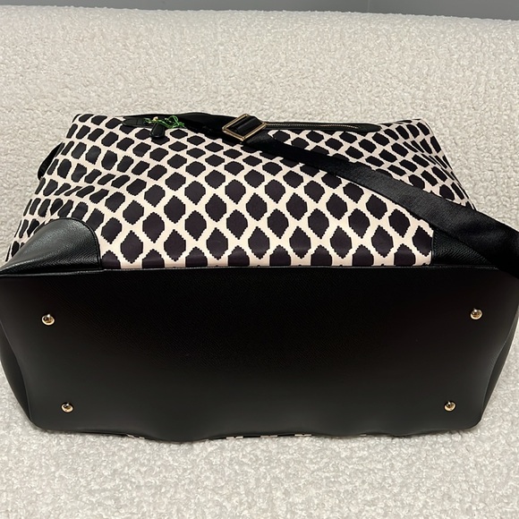 Vera Bradley Travel Duffel Ikat Spots with Genuine Leather Trim - Picture 11 of 12